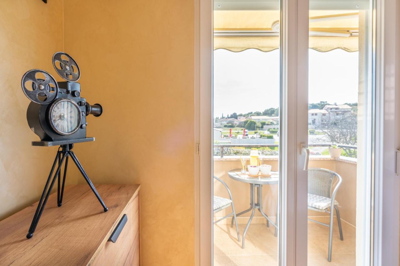 Penthouse Gea Apartment Premantura Exterior photo