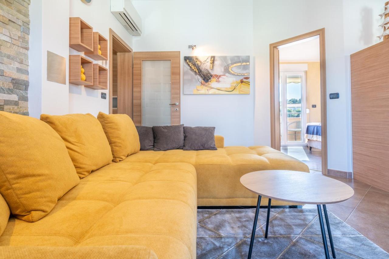 Penthouse Gea Apartment Premantura Exterior photo